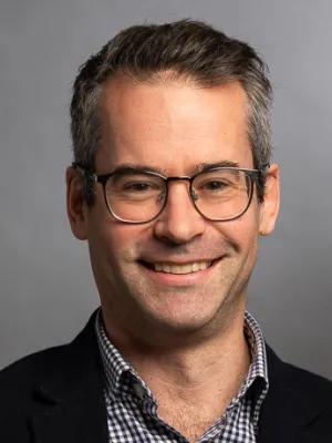 Dr Peter Vaughan-Shaw